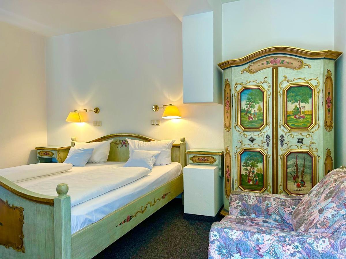 Hotel Bergland Грайнау Екстериор снимка