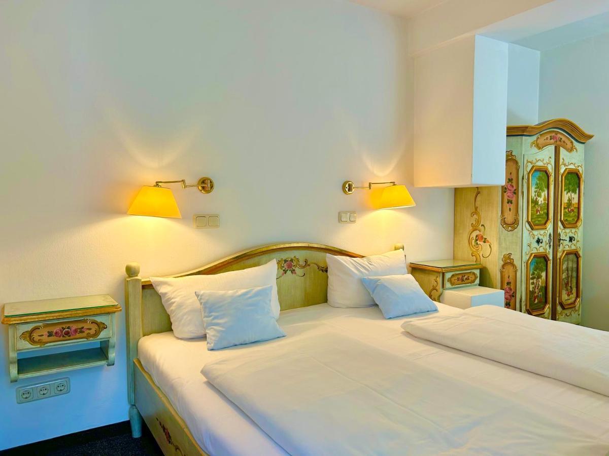 Hotel Bergland Грайнау Екстериор снимка