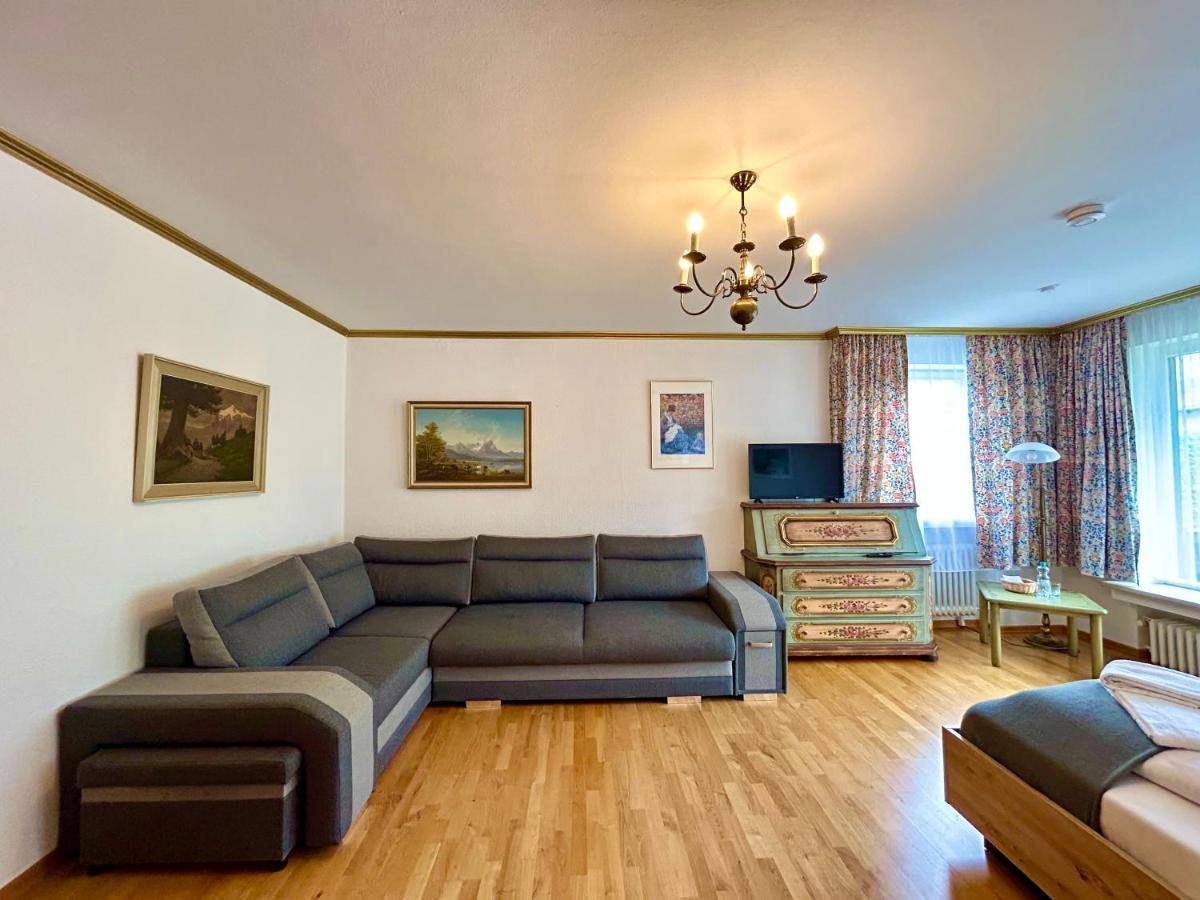 Hotel Bergland Грайнау Екстериор снимка