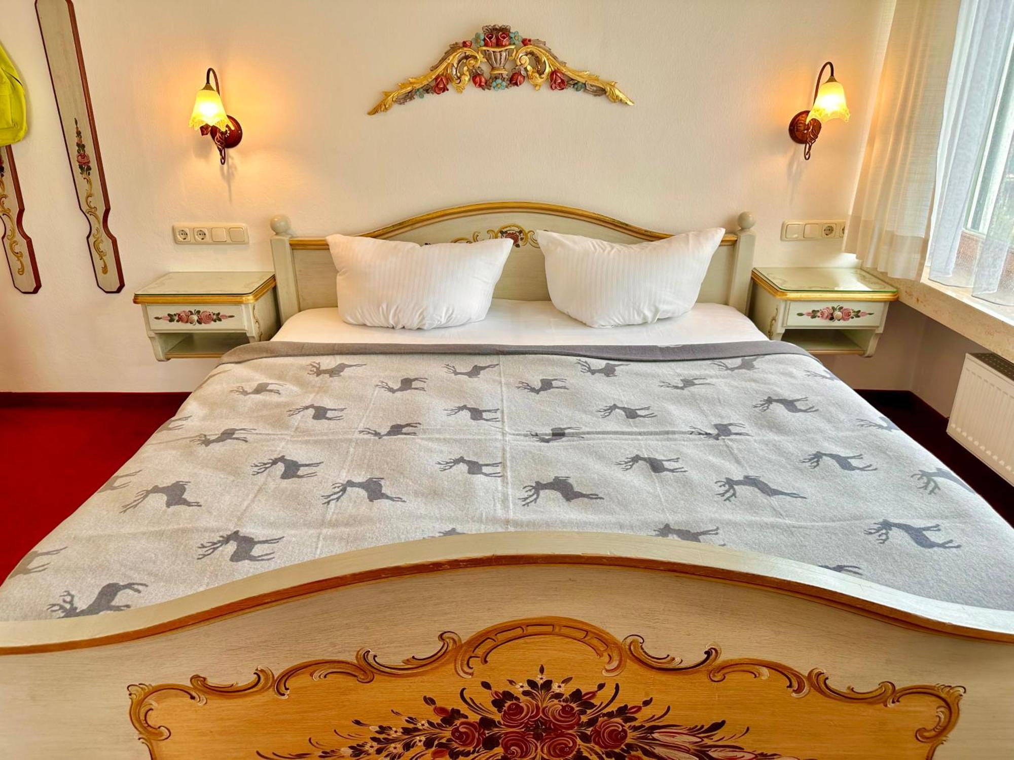 Hotel Bergland Грайнау Екстериор снимка