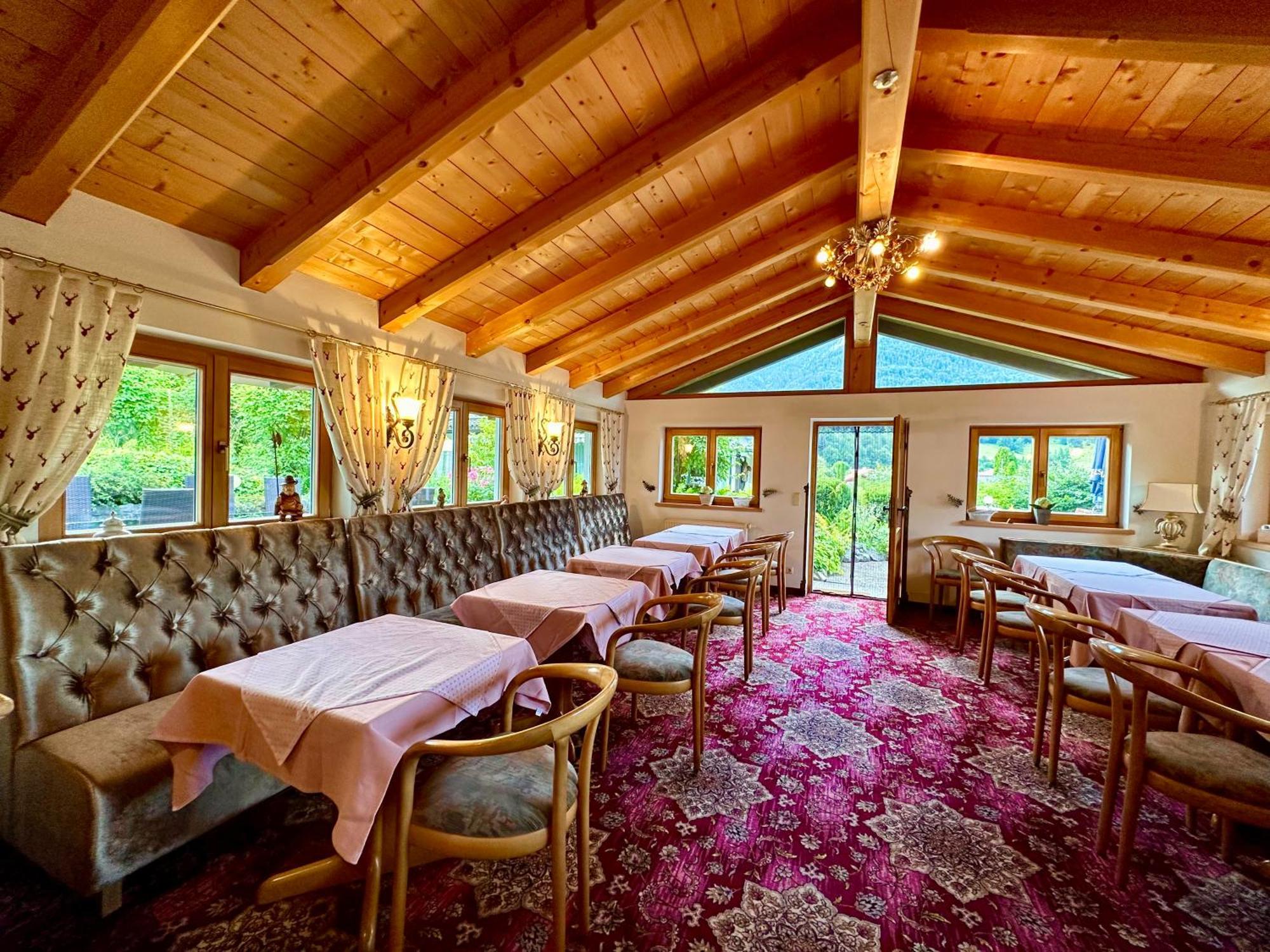 Hotel Bergland Грайнау Екстериор снимка